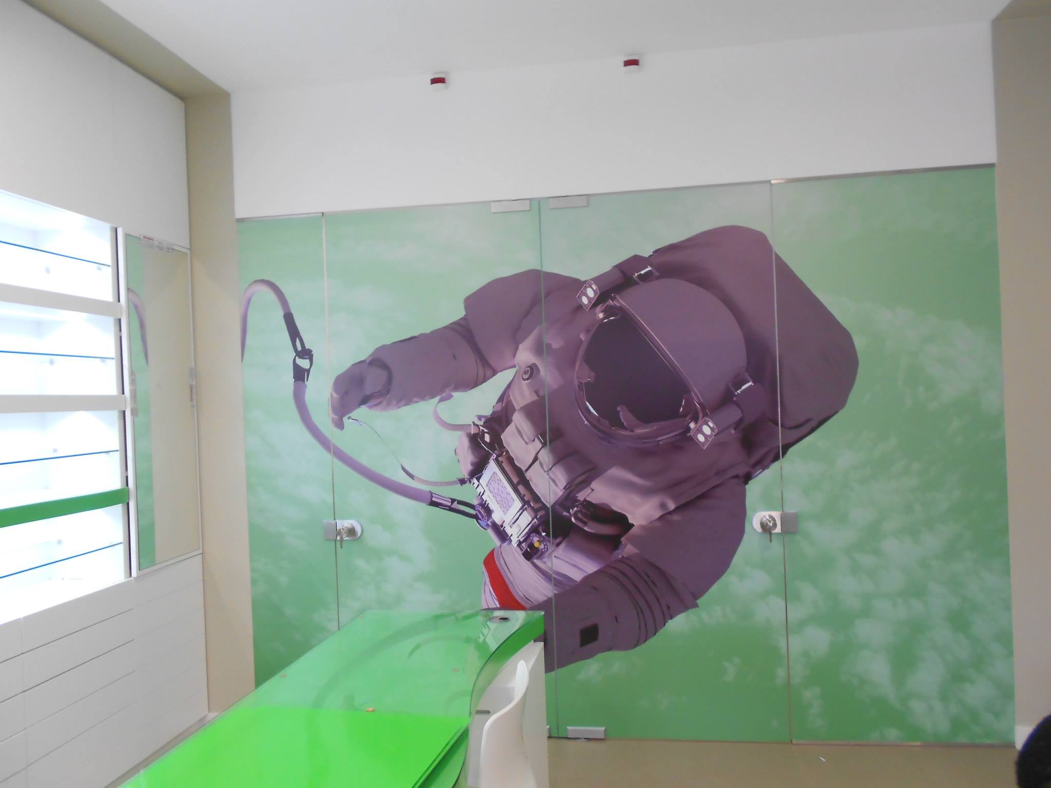 Decoração de vidros e montras - Vinil Braga